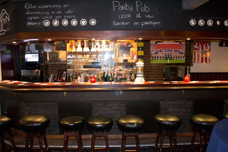 Partypub Veldhoven foto